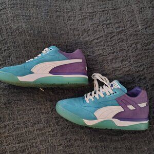 Men's Puma Suede Athletic Shoes, Like New!